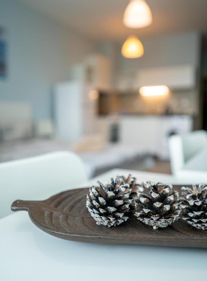 Cozy Little Apartment In Studentski Grad Szófia Kültér fotó
